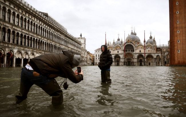 Венеція пішла під воду через помилку в прогнозі: фото затопленого міста
