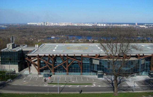 ГПУ и СБУ проводят обыски на "вертолетной площадке Януковича" в Киеве