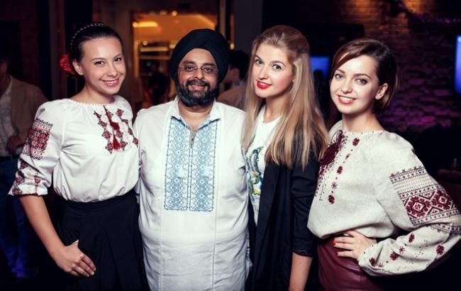 Украинские вышиванки покорили модную индустрию ОАЭ