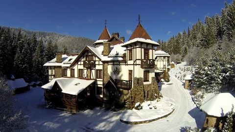 Термальные чаны и спа: необычные отели в Карпатах для романтических выходных