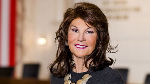 Временный канцлер Австрии назначила вице-канцлера и главу МИД