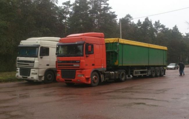 Поліція вимагає від мера Глухова пояснити, як в місті опинилось 100 тонн львівського сміття