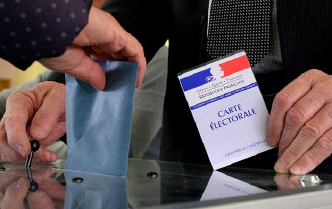 Выборы во Франции: явка избирателей по состоянию на 12:00 составила 28,54%