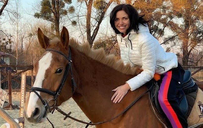 "Інтимний момент": Віка з НеАнгелів насмішила відео верхи на коні