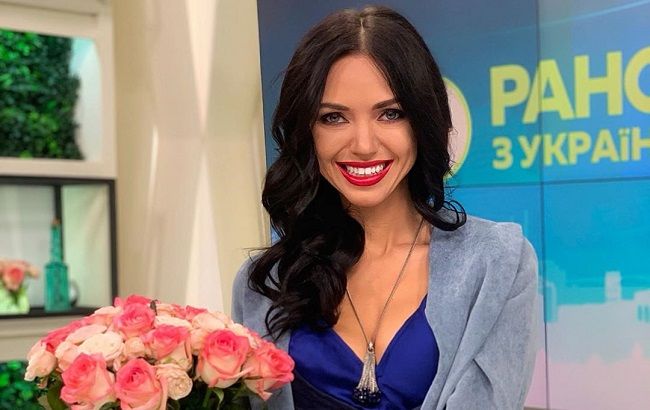 Приклад для наслідування: Віка з НеАнгелів вразила точеними формами у відвертій сукні