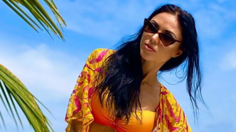 Открыта для любви: Вика из НеАнгелов в серебристом купальнике пленила точеными формами