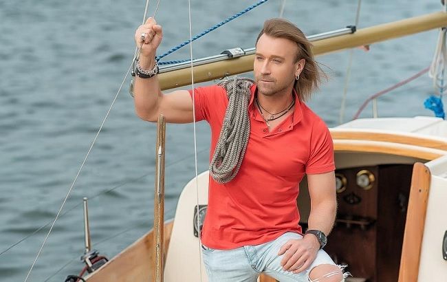 Олег Винник спокусив українок мокрим фото