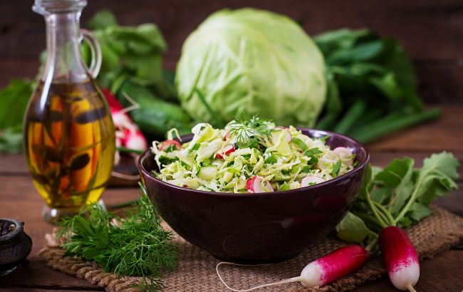 Обережно, молода капуста! Кому не можна їсти улюблений весняний овоч