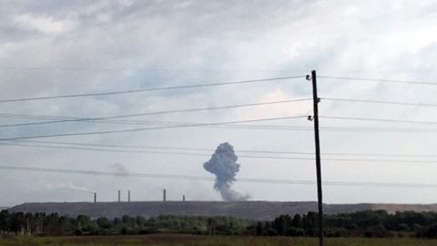 Вибухи на складі боєприпасів у РФ: загинув військовий