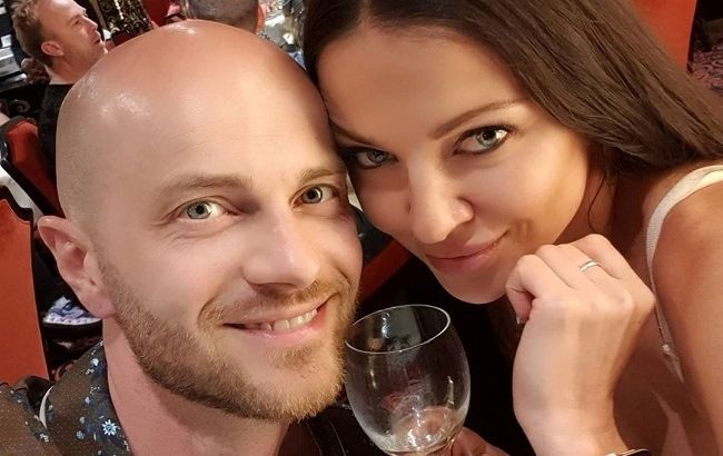 Пахне щастям: Влад Яма з дружиною показали почуття в емоційному танці