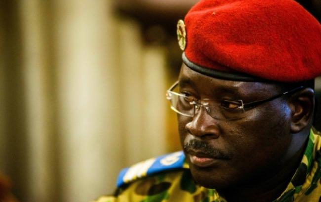 У Буркино-Фасо армія погодилася передати владу