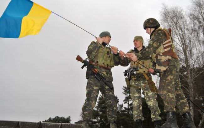 Под Мариуполем погиб один украинский военный, еще 2 ранены