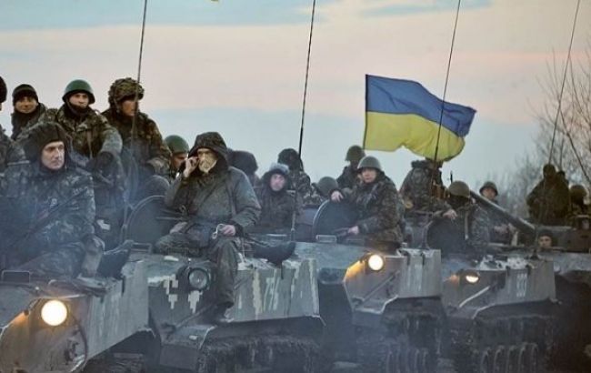 Бойовики вчора ввечері 27 раз обстріляли позиції сил АТО, - штаб