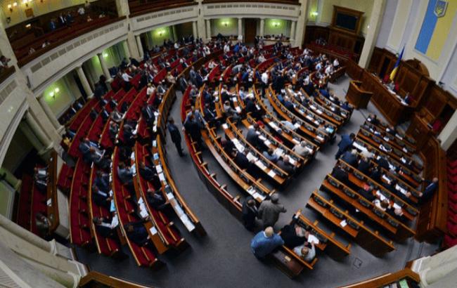 Рада включила в повестку дня законопроекты о сотрудничестве с МВФ и о местных выборах