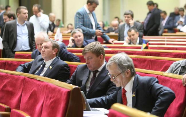 Рада включила в повестку дня законопроекты о моратории на выплаты внешних долгов