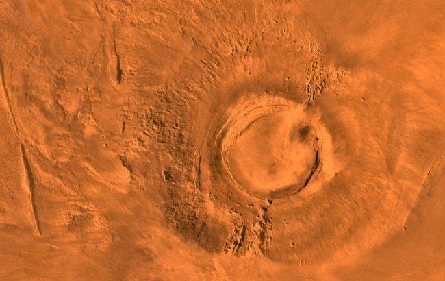NASA представили доказательства активности самого мощного вулкана на Марсе
