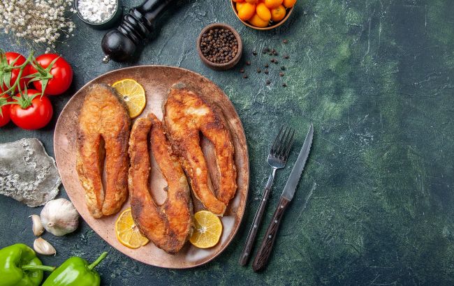 Чому риба розпадається під час смаження і як цього уникнути: поради кухарів