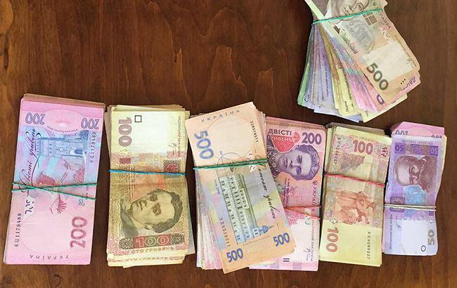 В Одеській області на хабарі у 160 тис. гривень затримали державного аудитора