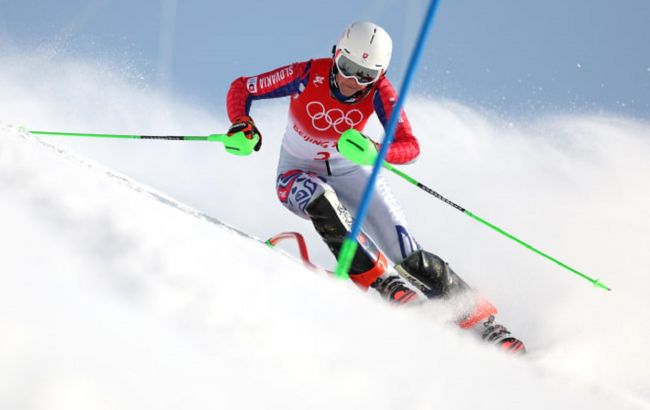 Словацкая горнолыжница Влхова стала олимпийской чемпионкой в слаломе