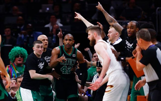 "Бостон" первым вышел в финал Востока, "Даллас" снова одолел "Оклахому": видео плей-офф НБА