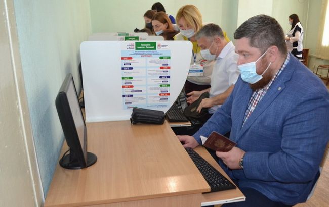 В ОРДЛО відкрили майже 400 пунктів для онлайн-голосування на виборах до Держдуми РФ
