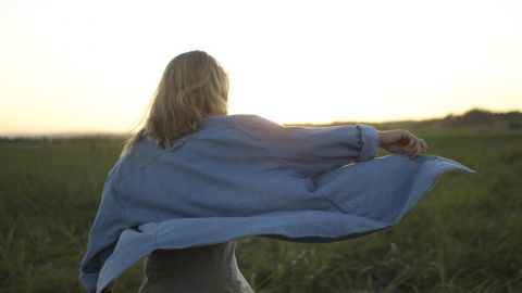 Сохраняйте оптимизм: гороскоп для всех женщин по знаку Зодиака с 15 по 21 февраля