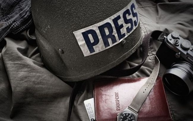 Российский телеканал сообщил об обстреле своих журналистов на Донбассе