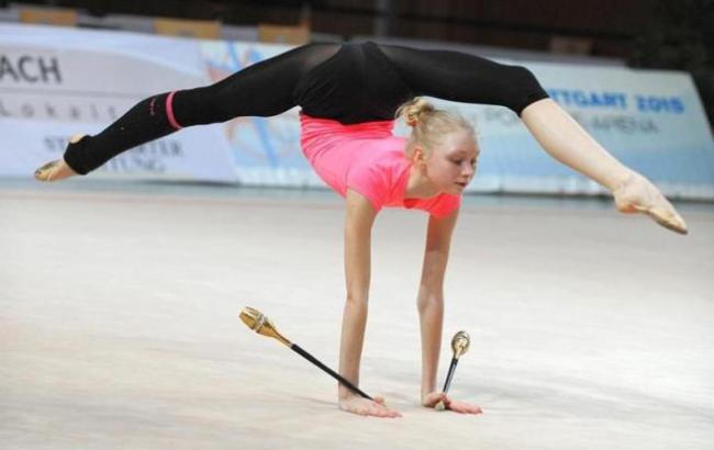 Художня гімнастика: українка здобула два "золота" на турнірі в Канаді