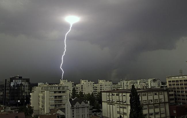 Синоптики предупреждают о грозах в Киеве