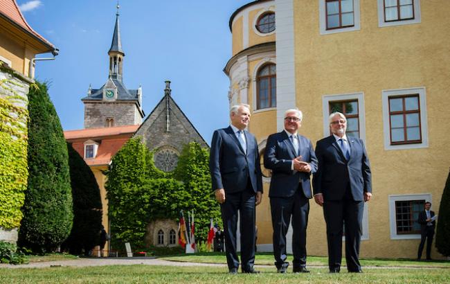Главы МИД Германии, Польши и Франции настаивают на деэскалации конфликта на Донбассе