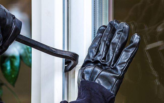 У Польщі українця засудили за пограбування ювелірної крамниці