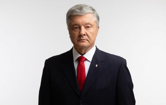 Порошенко закликав обирати суддів КСУ після перевірки на доброчесність незалежними експертами