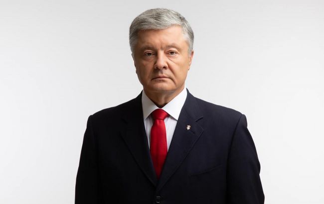 Порошенко: белорусский народ защищает право свободного выбора, как украинцы в 2004 году