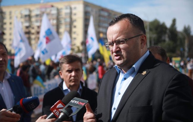 Каспрук: в Черновцах депутат, подсудимый за подкуп избирателей, снова баллотируется в горсовет