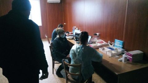 На КПВВ "Станица Луганская" начали тестировать на COVID выезжающих из ОРЛО