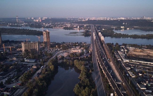 Стало відомо, що розв'язку на Дарницькому мосту можуть закінчити до кінця 2022 року