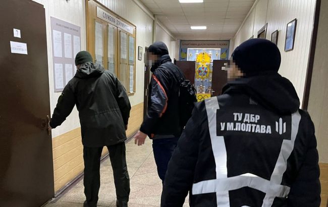 Розстріл у Дніпрі: у військовій частині Рябчука проходять обшуки
