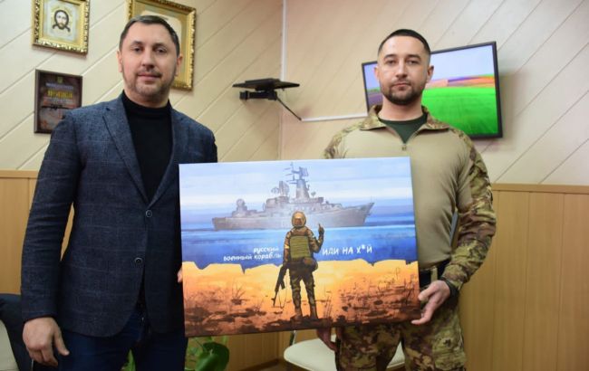 Стрихарский обсудил потребности военных с автором крылатой фразы о российском военном корабле