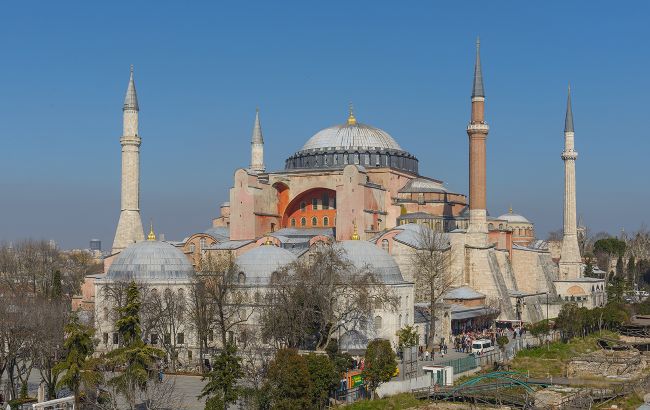 Собор Святой Софии в Стамбуле станет мечетью