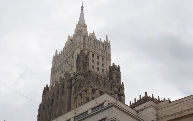 Россия объявила персоной нон грата сотрудника посольства Эстонии