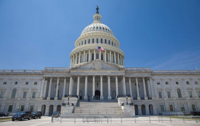 Палата представителей США отменила заседание из-за угрозы штурма Капитолия