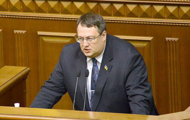 Геращенко: минер моста Метро ответит за угрозу теракта