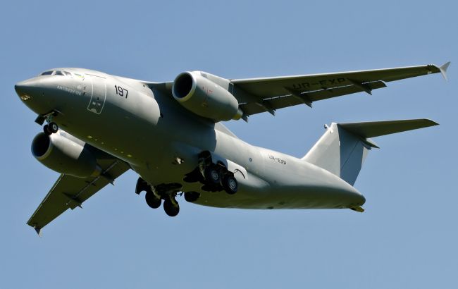 Украина выплатила "Антонову" аванс за три самолета АН-178 для армии