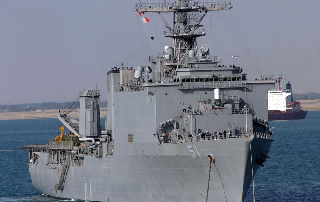 Десантний корабель США увійшов у Чорне море