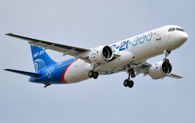 Побочный эффект санкций. Российская авиакомпания будет штрафовать пассажиров за выход из самолета