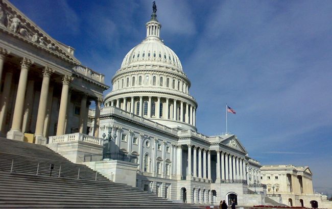 Сенат США схвалив тимчасове підвищення стелі держборгу заради запобігання дефолту