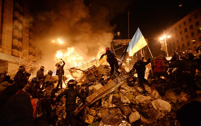 "Ненаказанное зло": во Львове появилось табло о преступлениях против Майдана