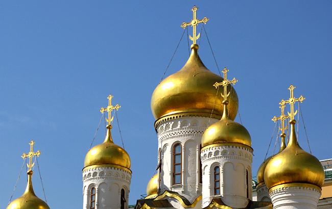 Духовні "скріпи": українські чиновники задекларували власні храми і каплиці