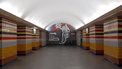 "Не перетворювати все на війну з відьмами": у Київраді відповіли на пропозицію декомунізації станції метро