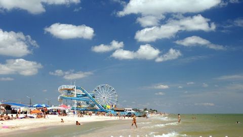 Відпочинок в Кирилівці: в мережі показали свіжі фото з курорту